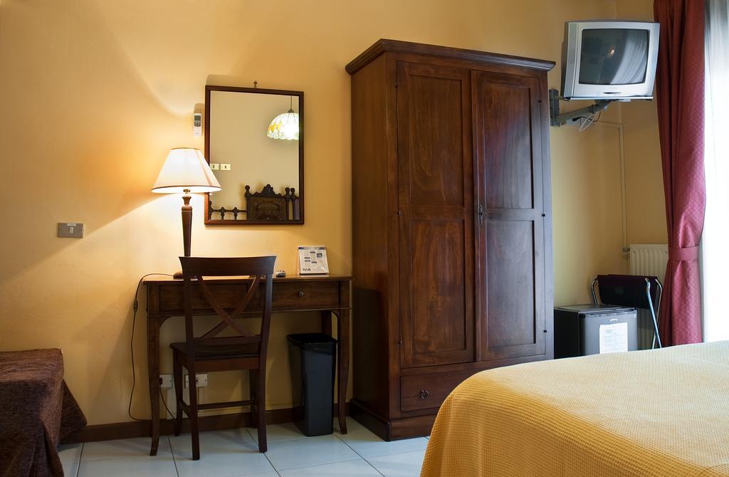 Porto Ulisse Bed and Breakfast Catánia Buitenkant foto